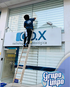 Limpeza de fachada comercial